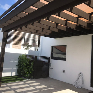 Pergola with Screen Shade