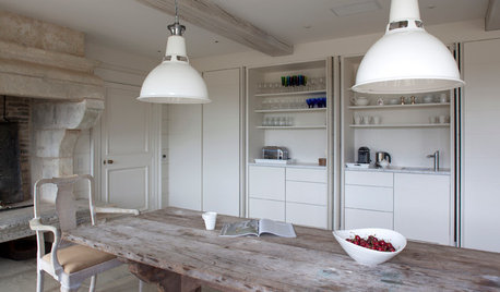 Rustikal, industrial, luxuriös: Eine Landhausküche wagt den Stilmix