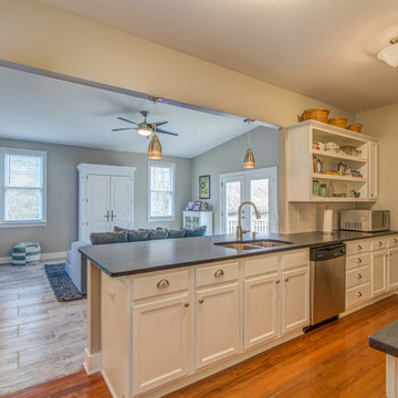 East Nashville Foursquare family room addition