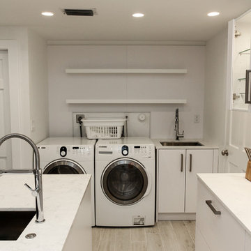 Palm Beach Gardens | Modern Florida Kitchen with Industrial Touch