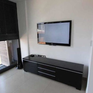 TV MOUNTING/TV INSTALLATION
