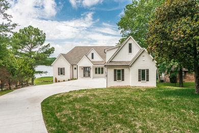 Exterior home idea in Nashville
