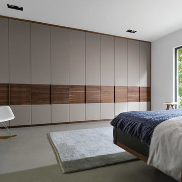 Contemporary Wardrobes in NYC