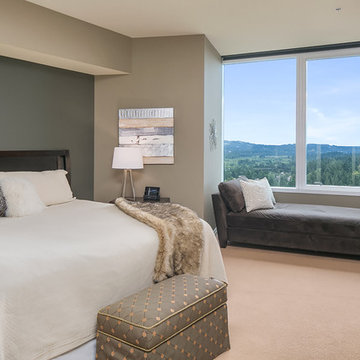 Luxury Contemporary Condo With Striking Views