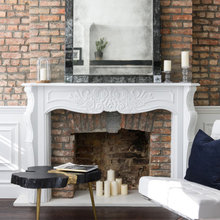Living Room / Fireplace