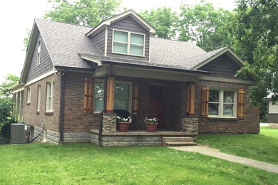 Example of an exterior home design in Nashville