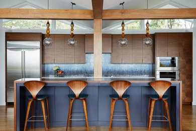 Inspiration for a retro kitchen in New York.