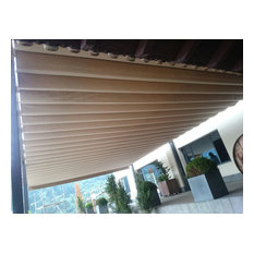 Pérgola de grandes proporciones para restaurante