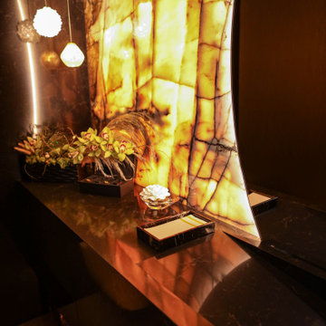 Leghorn Powder room