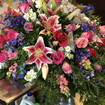 Flower Arrangements for a Funeral in Memphis, TN