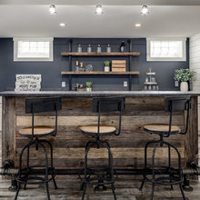 Bar room