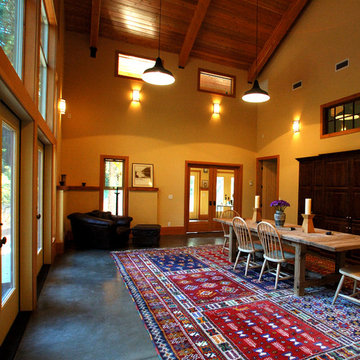 Rustic Barn - Plain, WA