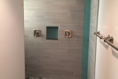 フェニックスにあるミッドセンチュリースタイルのおしゃれな浴室の写真