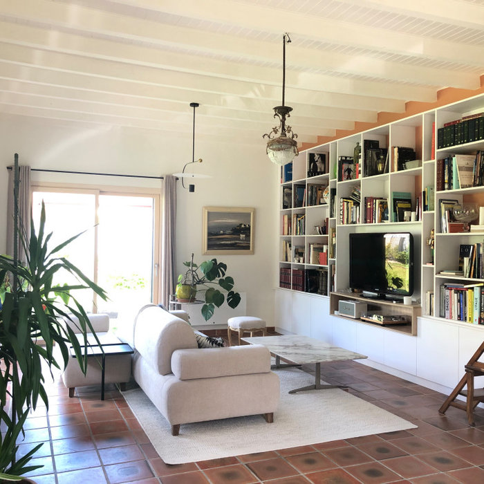 salon rustique moderne lumineux terracotta