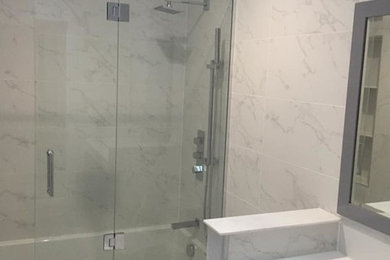 Bathroom - bathroom idea in Chicago