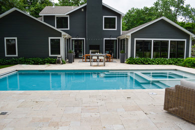 Example of an arts and crafts pool design in Kansas City