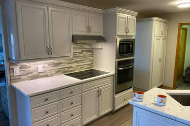 Example of a kitchen design in Vancouver