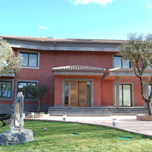 MODERN MEDITERRANEAN HOUSE
