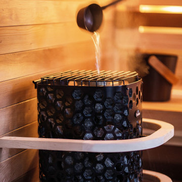 Finnleo Traditional Sauna with Himalaya Rock Tower Heater