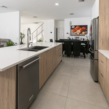 Versatil Contemporany Kitchen