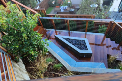 Redwood deck, fire pit, wood steps and MORE!