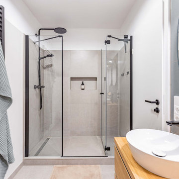 Zusammenlegung zweier Wohnungen / Komplettsanierung, Badezimmer