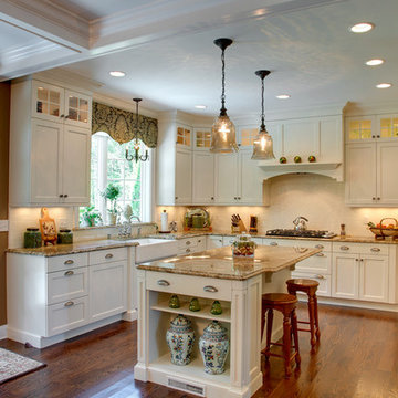 Custom Traditional Kitchen