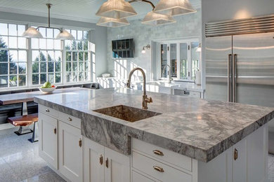 Inspiration for a modern kitchen remodel in San Francisco