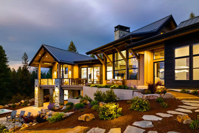 Exterior home idea in Other