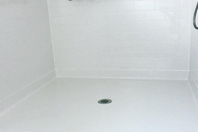 Example of a minimalist bathroom design in Boise