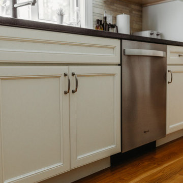 Hint of Green Kitchen Design/Build