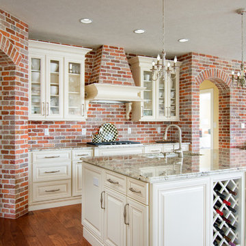 Englishpub Thin Brick Home - Indiana