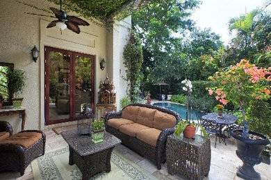 Design ideas for a mediterranean verandah in Miami.
