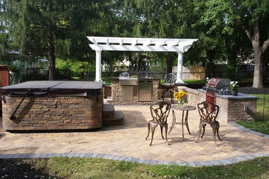 Inspiration for a patio remodel in Philadelphia