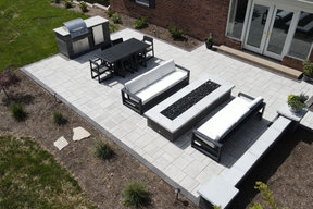 Modern Fire Pit Space