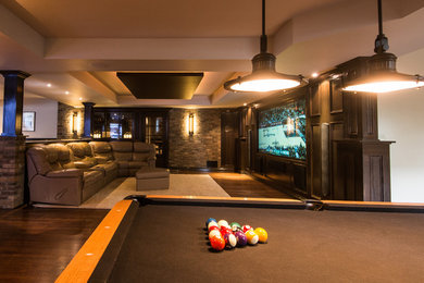 Inspiration for a timeless family room remodel in Ottawa