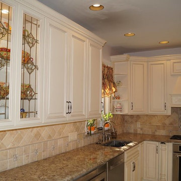 Fabuwood Wellington Ivory Kitchen with Cambria Nevern Counter Tops