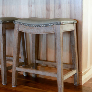 Sunrise Cottage Kitchen Bar Stools Overlooking Suttons Bay Beach