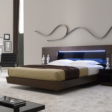 Barcelona Premium Bed in Tobacco