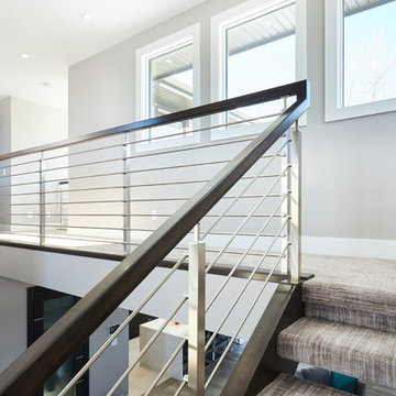 Modern stainless steel horizontal railing system