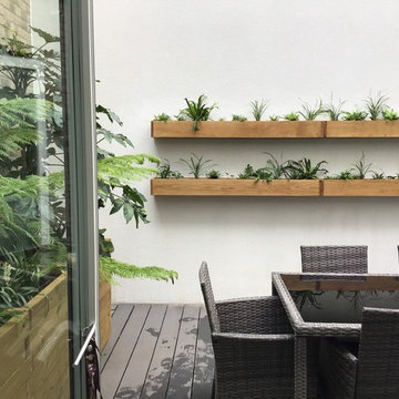 E20 Dog Friendly Courtyard