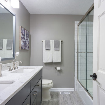 Contemporary bathroom 2