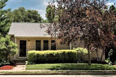 Exterior home idea in Cedar Rapids