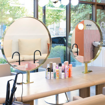 Arco Blow Dry & Nail Bar