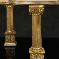 Ebanista - Ionic Table Lamp - Table Lamps