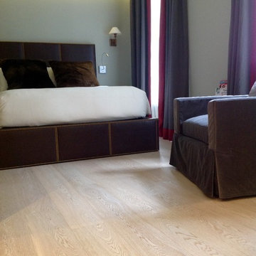 Chelsea Cream Hardwood Flooring - Bedroom