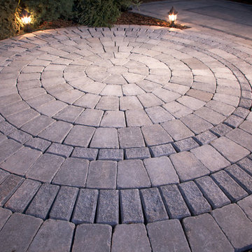 Barkman Stone Oasis Circle Patio and Border