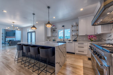 Inspiration for a modern kitchen remodel in Charlotte