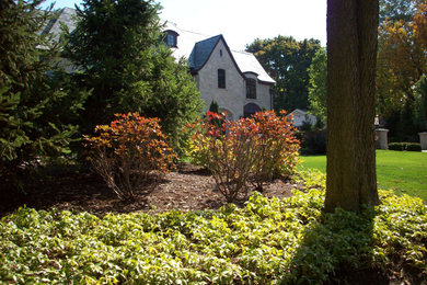 Example of an exterior home design in Chicago