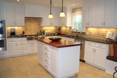 Inspiration for a timeless kitchen remodel in Austin